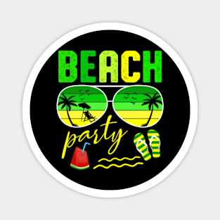 Beach-Party Magnet